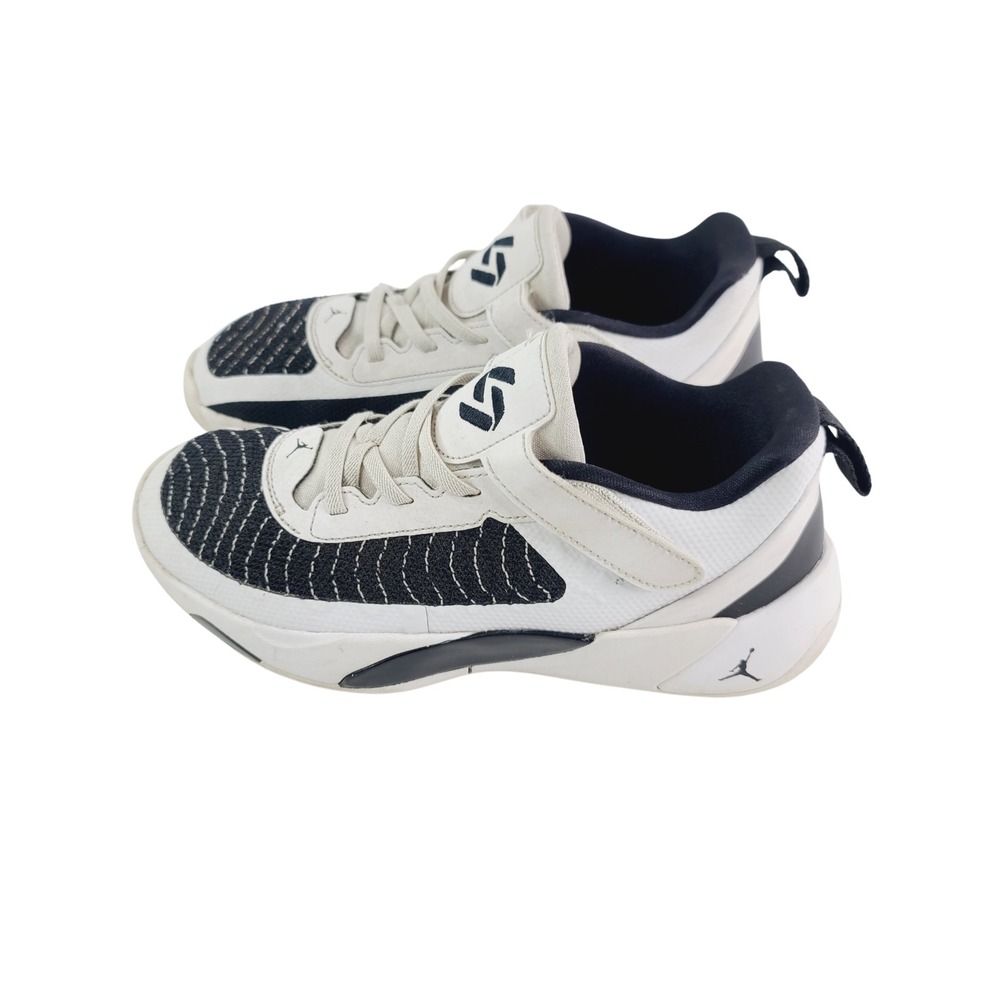 Jordan Sneakers, Youth Size‎ 3, White/Black